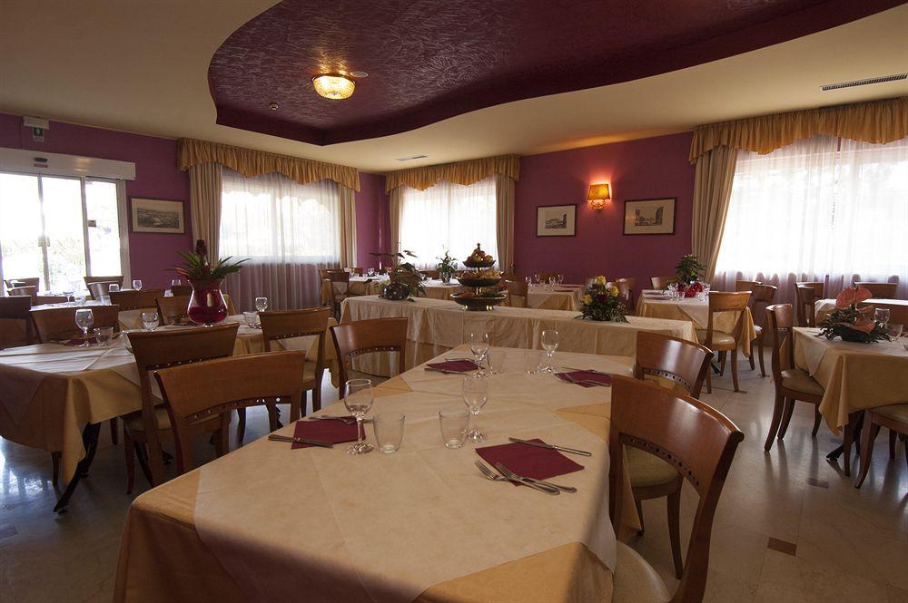 Hotel Dori Peschiera del Garda Luaran gambar